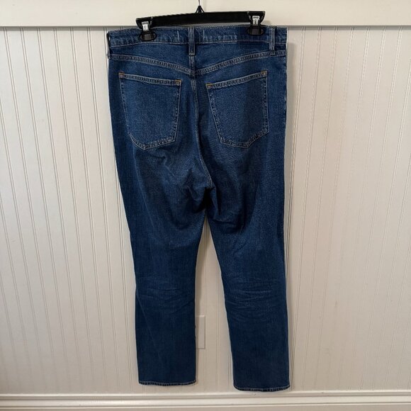 Abercrombie & Fitch Ultra High Rise Ankle Straight Jean (Medium, 31 LONG) - Picture 4 of 4